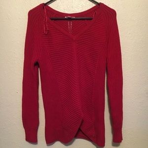 GUESS Sweater